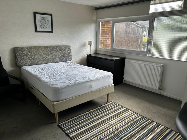 Good sized  doubles with ensuite shower rooms Main Photo