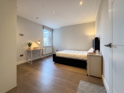 A beautiful 3 bedroom property in Archway, N19 Main Photo