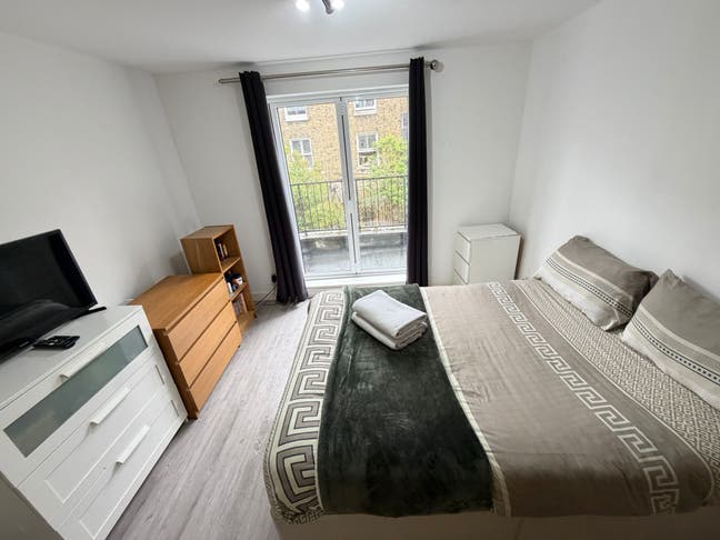 Beautiful room to let 1 month Queens Park station Main Photo