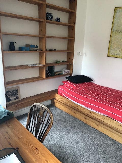 Low cost accommodation in Cambridge CB4 Main Photo