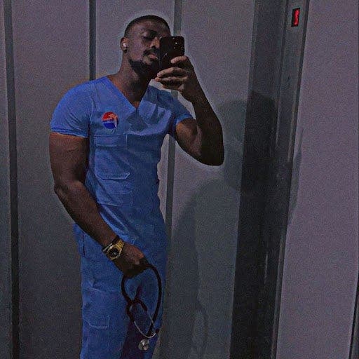 I'm a very clean and well put together man Main Photo
