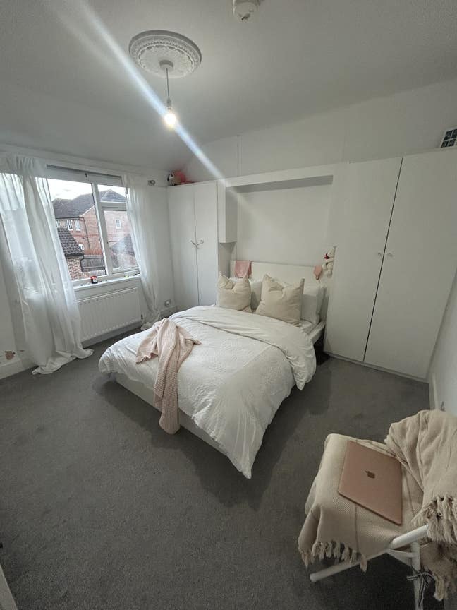 Gorgeous room in Tooting Broadway Main Photo