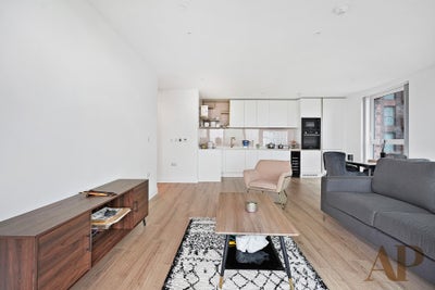 3 Bed apartment to rent in Wembley  Main Photo