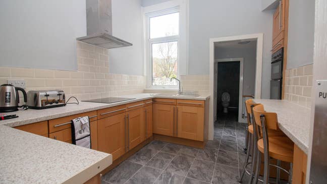 1 Double off suite room in L9 - Ready 07/09/26! Main Photo