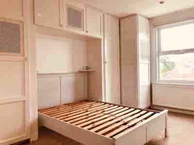 Huge Double with Ensuite in Friendly 3 Bed Flat Main Photo