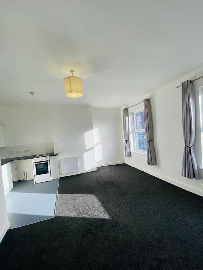 Modern One Bedroom Flat – Townsend Lane, Liverpool Main Photo