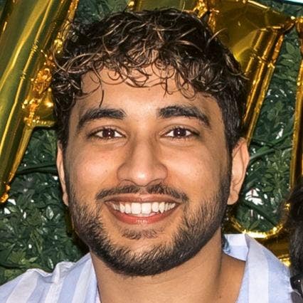 Master's student looking for a room 26/27 :) Main Photo