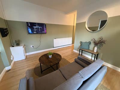 Cost property to let (single let) Main Photo
