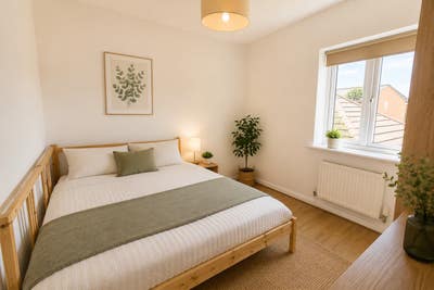 Fully Furnished Room for Students or Professionals Main Photo