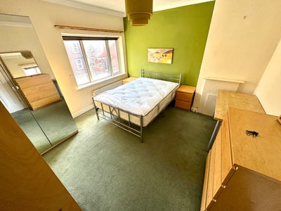** Large Room - All Bills inc. ** Main Photo