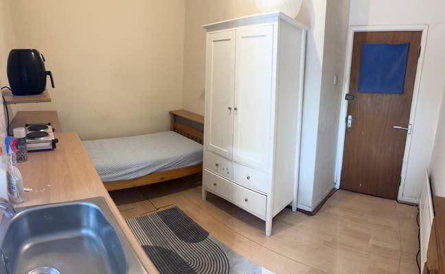 Single Studio Room in Willesden Green NW2 Main Photo
