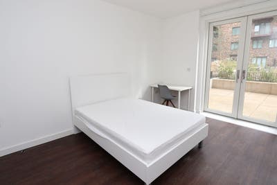 🏡Spacious Rooms|London City Airport|Enquire Now📩 Main Photo