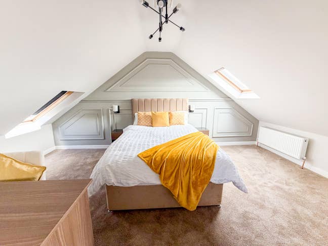 Ensuite bedrooms in a lovely 6 bedroom house Main Photo