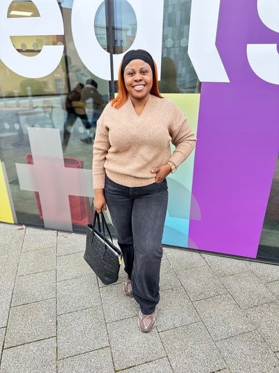 28 year old Female seeks a single or double room Main Photo