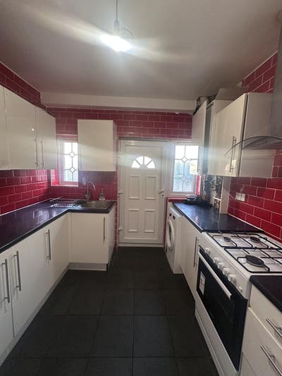 5 Amazing Double Room in a Shared house  Main Photo