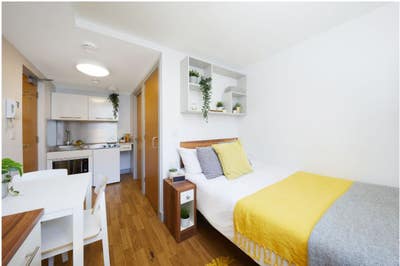 Tenancy Takeover - Student Studio  Main Photo