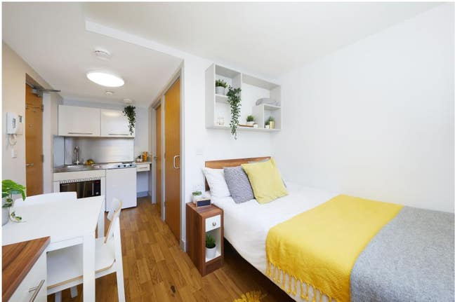 Tenancy Takeover - Student Studio  Main Photo