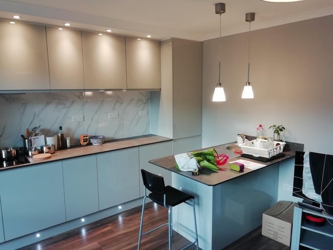 Double En-suite room near Hoxton High Street Main Photo