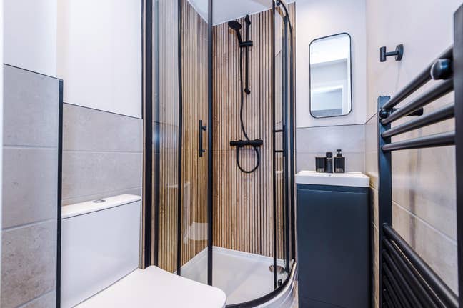 Brand New En-Suite Rooms Near Royal Stoke Hospital Main Photo