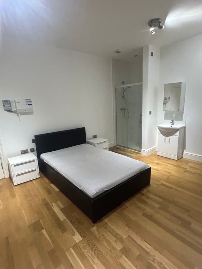 2 bedrooms in an HMO Main Photo