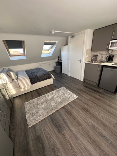 🔥🔥  Large  Double Studio Room UB6 🔥🔥 Main Photo