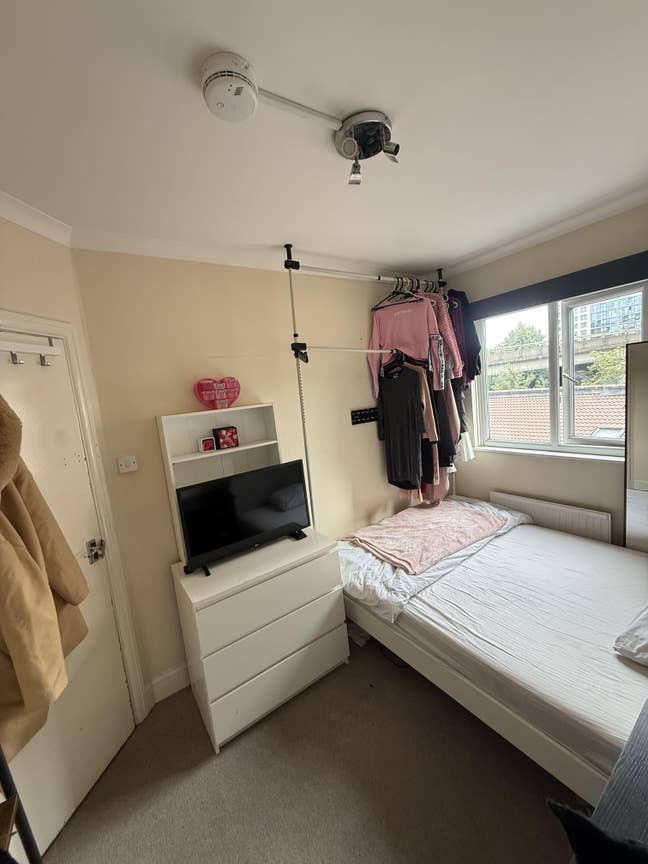 Super central room in Paddington - short term Main Photo