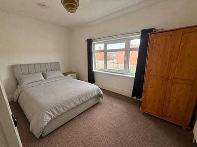 En-Suite Room Ready Now – All Bills inc NG17 5DW Main Photo