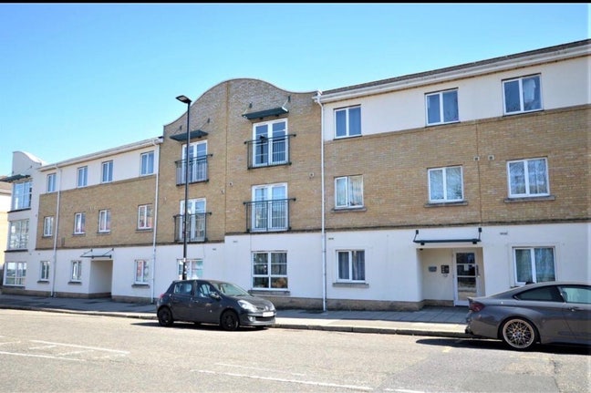 Double Room for Rent in Acton  Main Photo