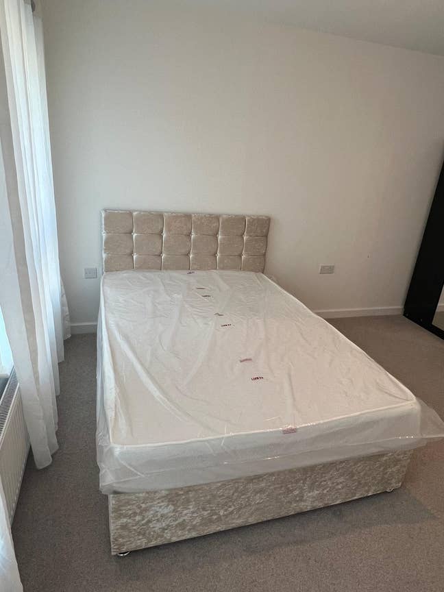 Ensuite bedroom for rent in Purfleet  Main Photo