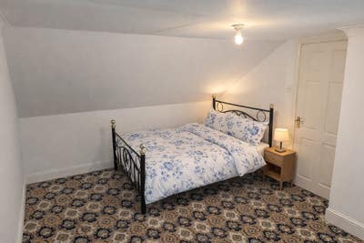 Double room available to rent  Main Photo