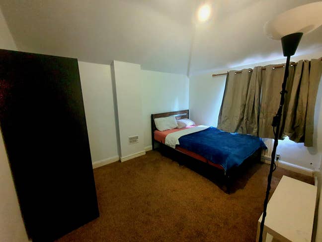 Amazing Double Bedrooms available for rent Main Photo