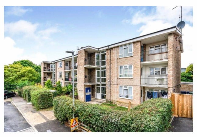 Spacious 2-Bedroom Apartment with Two Balconies Main Photo
