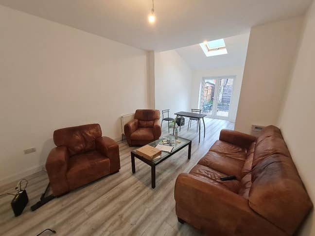 Looking for a Girl for a 4 Bed Girls House!! Main Photo