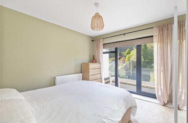 Double bedroom with private balcony  Main Photo