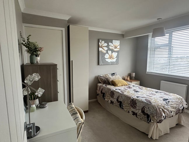 Newly decorated double room available  Main Photo