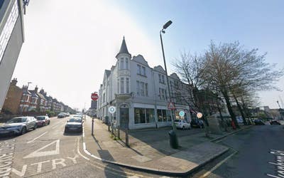 DSS-Studio Flat Available in Beckenham Bromley BR3 Main Photo