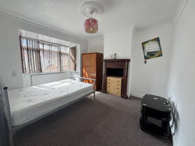Double Room to Let –  Slough SL1 3DW for &pound;750 Main Photo