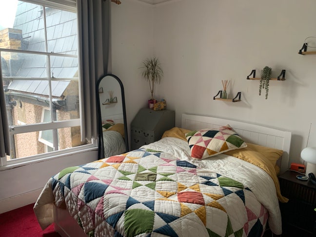 Tooting double bedroom from mid July/1st August  Main Photo