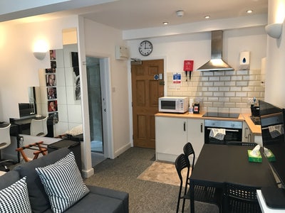 Studio in Central Bath Main Photo
