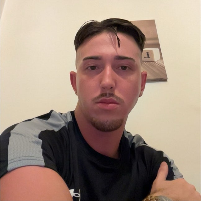 Young Professional Seeking Room/Buddy Up Main Photo