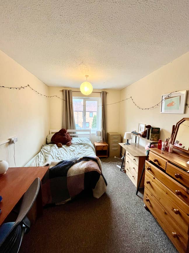 Cosy Double Room in City centre OX1 Main Photo