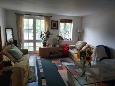 Mile End Room in 4 bed house Main Photo