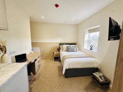 Spacious Ensuite|Kitchenette Rooms|Garden  Main Photo