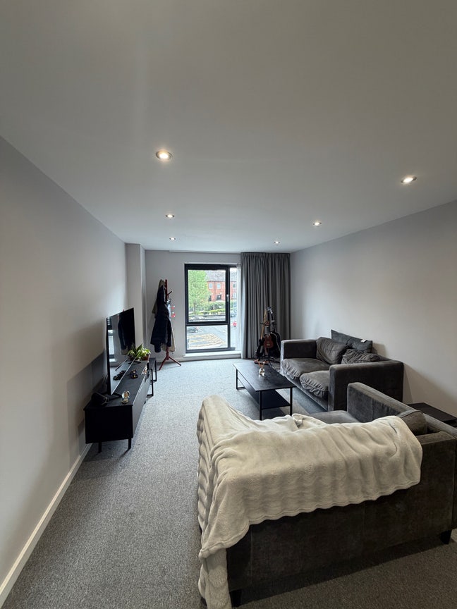 Stunning Modern 1-Bed Flat | Stockport City Centre Main Photo