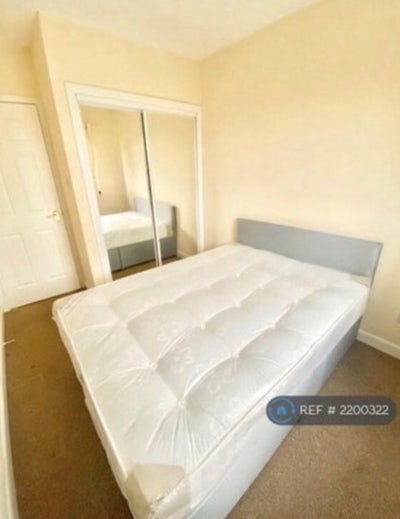 Urgent Room for rent Main Photo