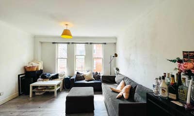 Spacious 2 Bed 1 Bath Flat in Bloomsbury / Holborn Main Photo