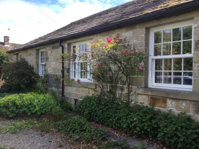 Lodger required to share cosy Cottage in Harewood Main Photo