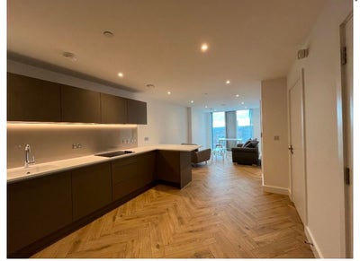     Muslim Female Flatmate Wanted – Luxury En-Suit Main Photo