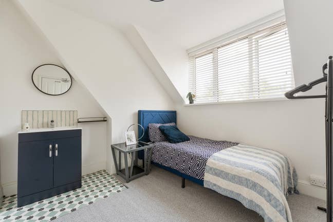 Beautifully Refurbished HMO - Room 6, 6 Nelson Rd Main Photo