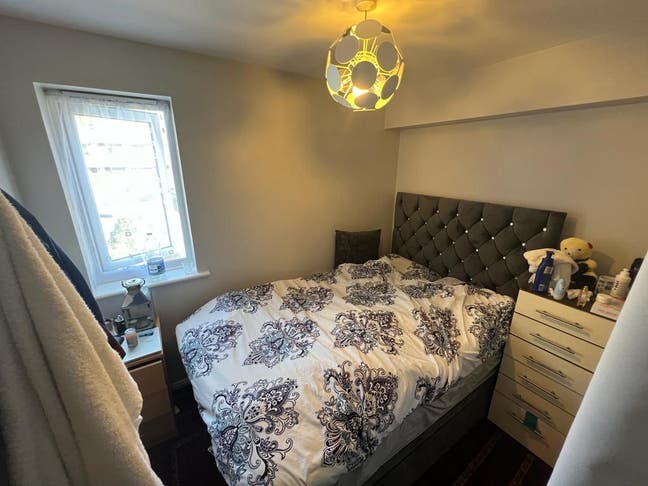 Double room available with double bed Main Photo